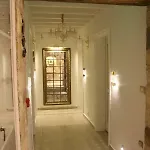 Ξενοδοχείο Laledan 2*