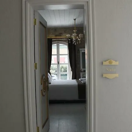 Hotel Laledan Çeşme