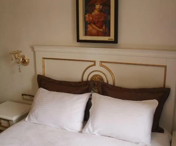 Laledan Konağı Butik 2* Çeşme