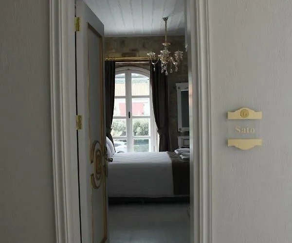 Otel Laledan Konağı Butik Çeşme